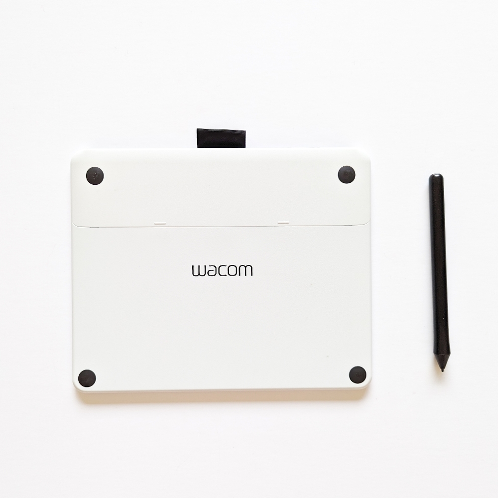 Wacom Intuos Tablet for Drawing, Writing, Design - Picture 3 of 16
